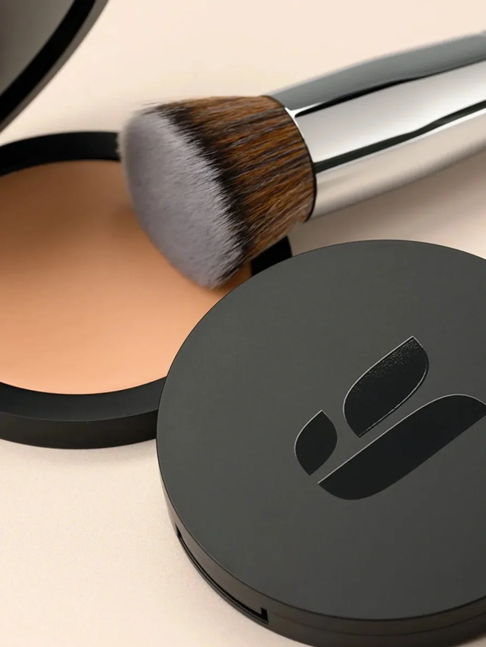 Younique NIB Mineral Touch Cream Foundation  - 1C Size 0.35oz/10g